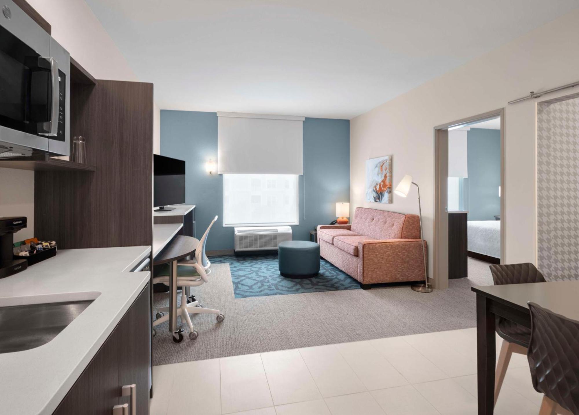 Hotel Home2 By Hilton Orlando South 3*